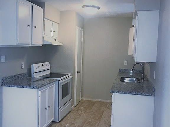 3rd image of 11704 Hazen St