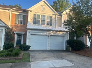 8107 Kincaid Ct, Charlotte, NC 28277