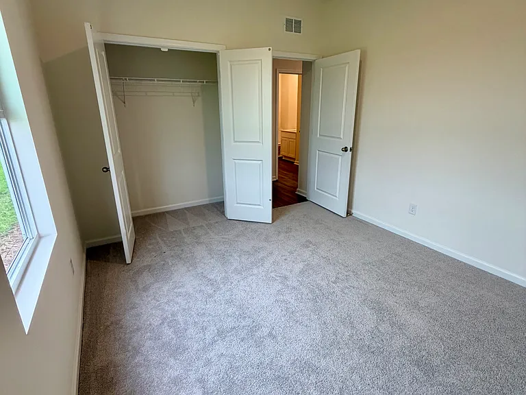 Carriage Wood Cir — Photo 9