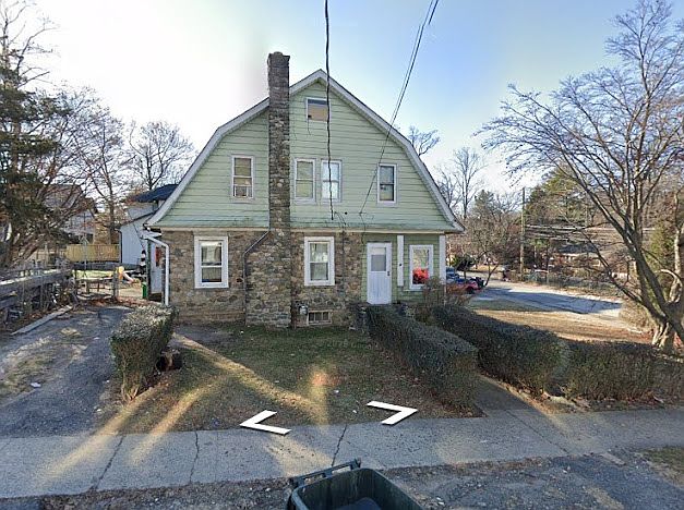 2nd image of 2 Singer Ave