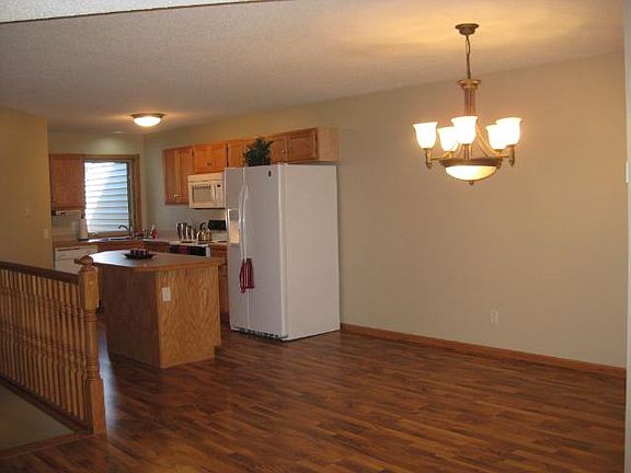 4th image of 5872 Oxboro Ave N
