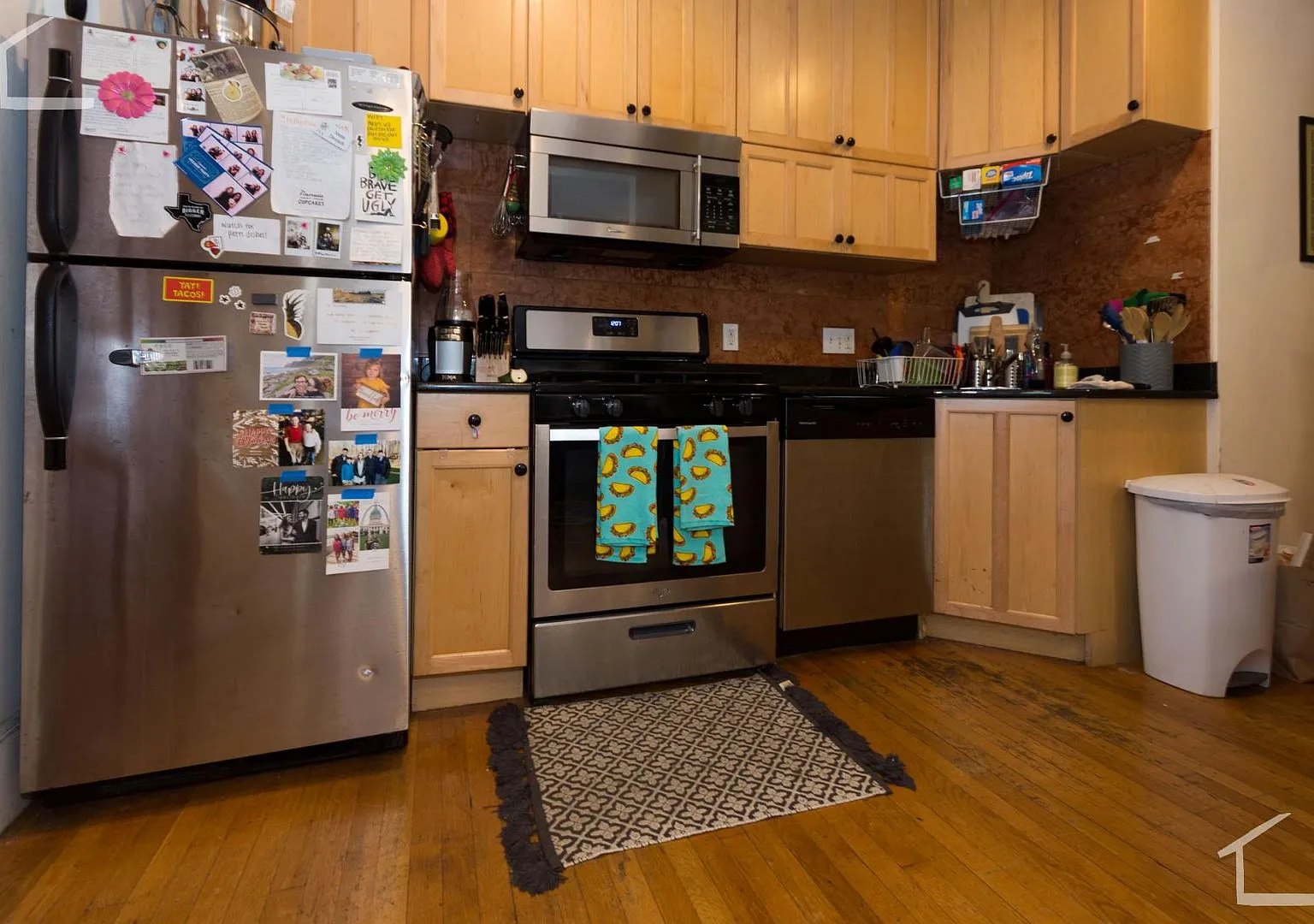 Avl 9/1 Huge renovated Coolidge Corner 4BR/3BA with AC! — Photo 4