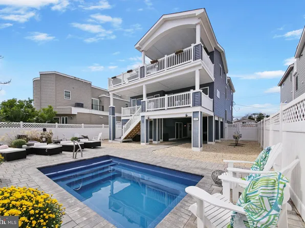 1106 Central Ave, Barnegat Light, NJ 08006