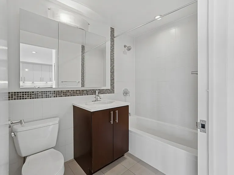 225 Schermerhorn St #14H — Photo 7