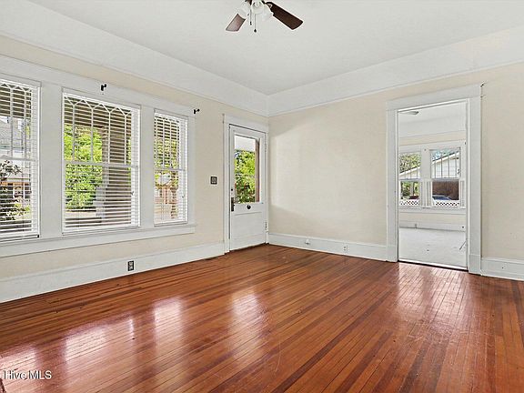 3rd image of 202 N Green Street