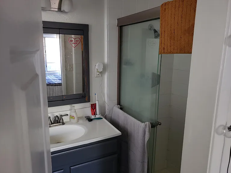 7940 Rosswood Dr — Photo 12