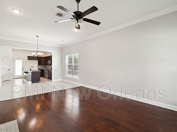 3rd image of 2213 Darlene Dr