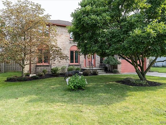 2nd image of 486 Cottonwood Dr