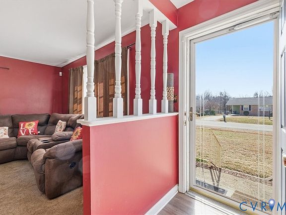 4th image of 3406 Foster Ave