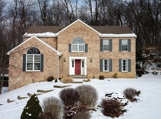 204 Saint Leonards Ln, Cranberry Township, PA 16066