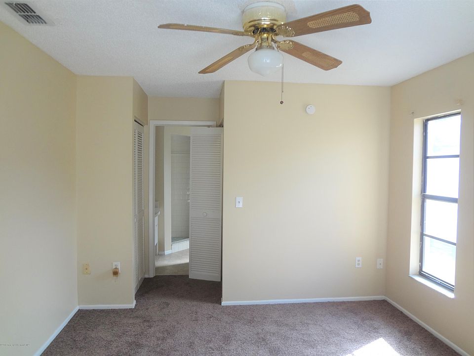2nd image of 8333 Forest Oaks Blvd