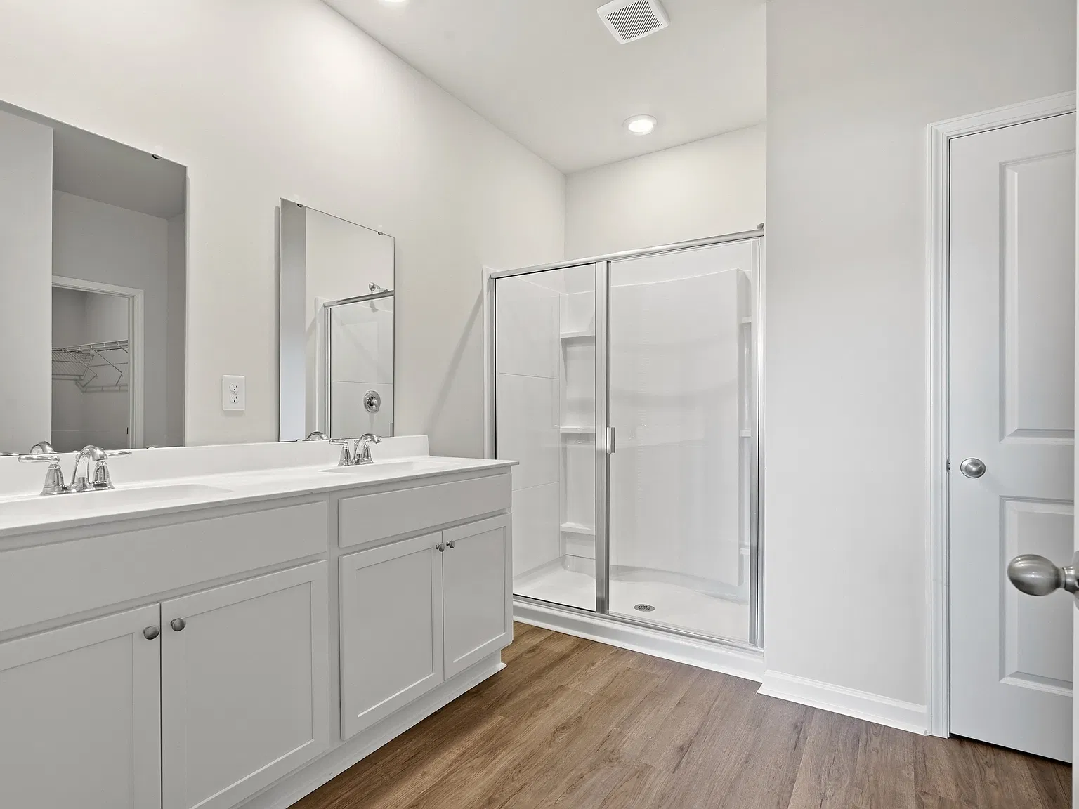4 bed, 1600 sqft, $2,400 — Photo 4