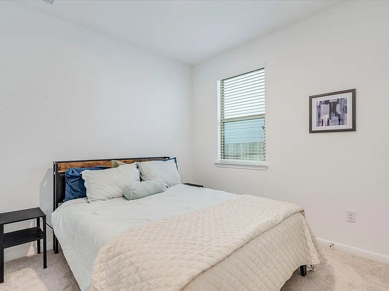 802 Papaya Dr — Photo 16