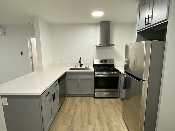 2nd image of 435 N Euclid Ave APT 29