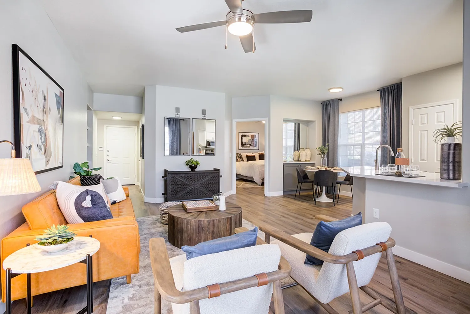 Avana Coronado — Photo 1