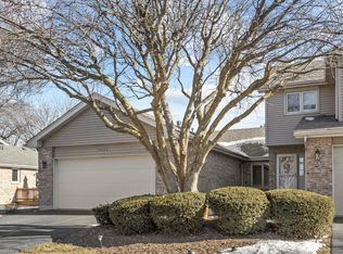 19629 Cambridge Dr, Mokena, IL 60448