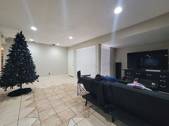 5th image of 781 Country Place Dr APT 1087
