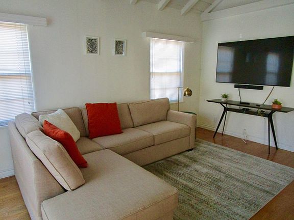 2nd image of 4066 Perlita Ave