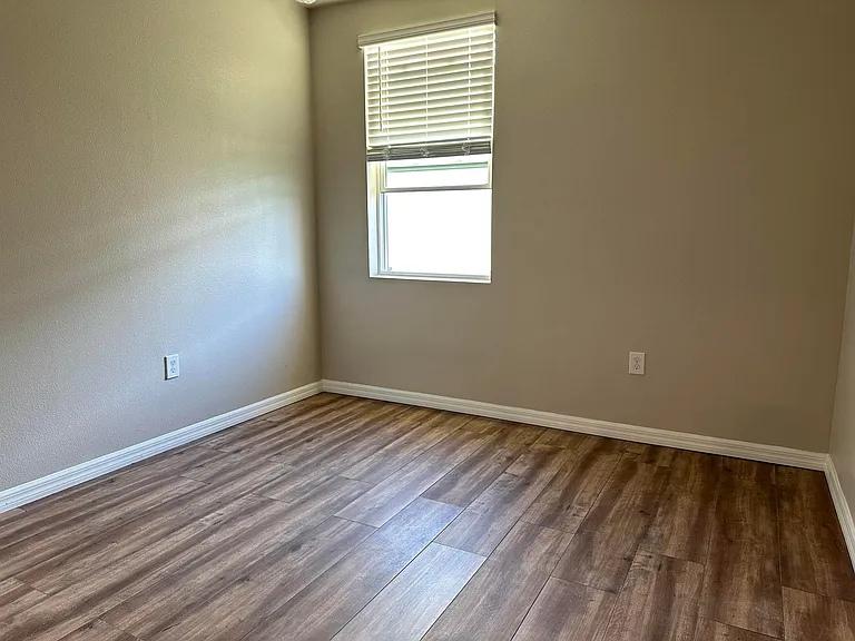 1265 Oak Valley Dr — Photo 8
