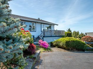631 Manaco Beach Rd, Camano Island, WA 98282