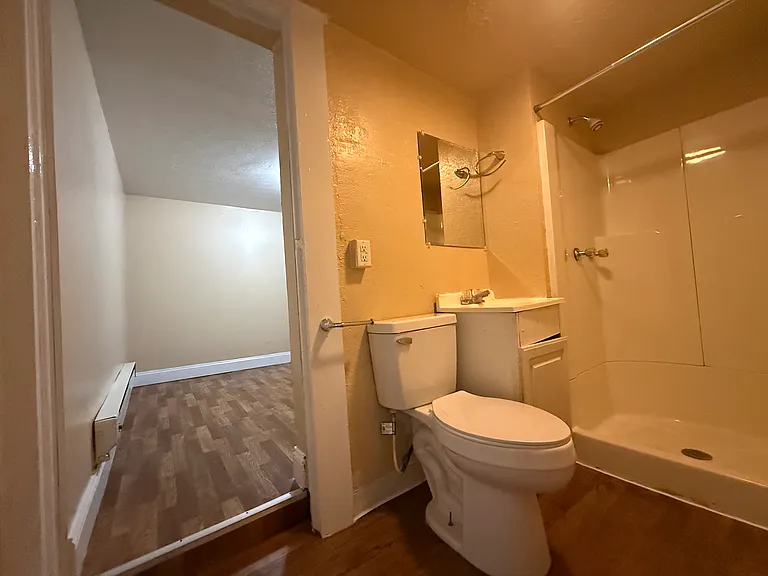 110 Mercer St #5 — Photo 4