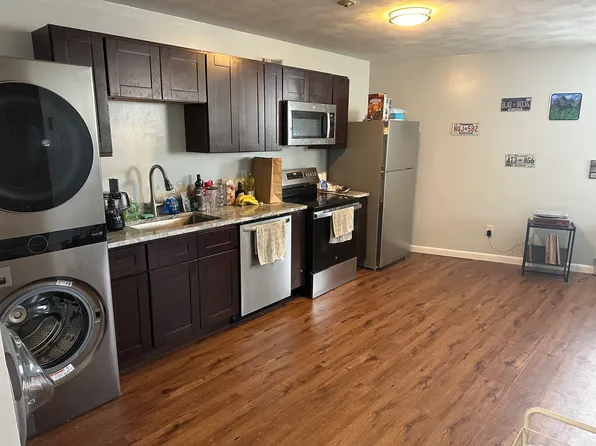 607 Charles St APT 10, Providence, RI 02904