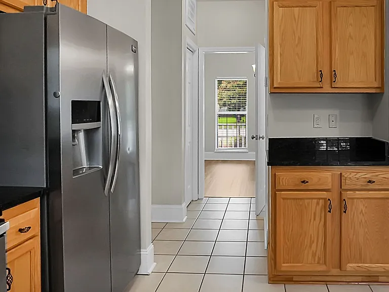 3274 Middleburry Ln — Photo 30