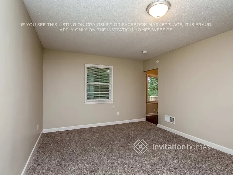 2751 Flagstone Dr SE — Photo 4