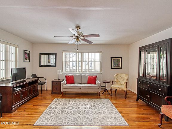 5th image of 65 A Kennedy Drive