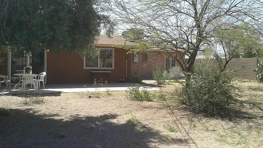 3 bed, 1496 sqft, $2,300 — Photo 4