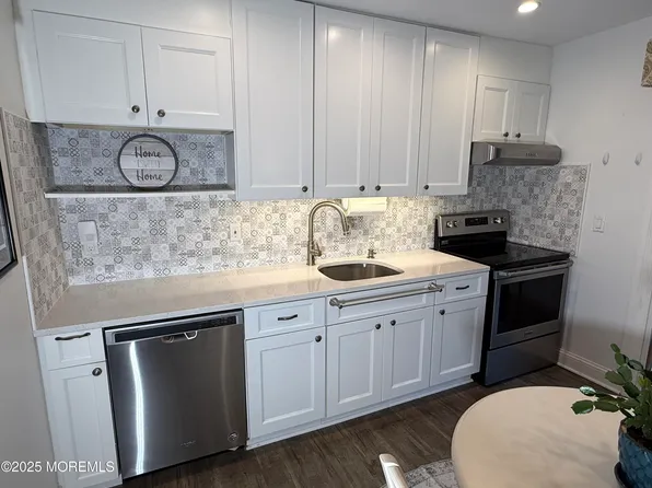 96 East Avenue #75, Atlantic Highlands, NJ 07716