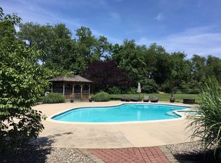 8 Delaware Rd, Whitehouse Station, NJ 08889