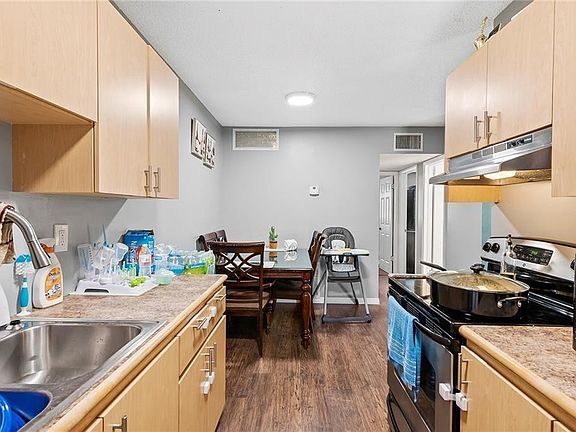 2nd image of 4140 Woodside Drive #205