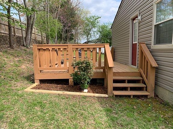 3rd image of 3306 Black Oak Cir