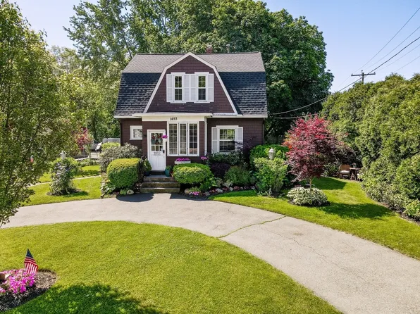 1493 Andover St, Tewksbury, MA 01876