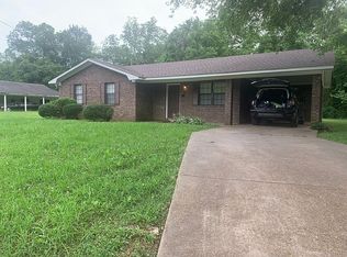 615 W Vine St, Aberdeen, MS 39730