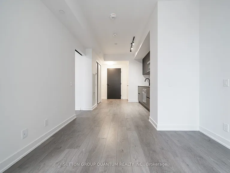108 Peter St #1611 — Photo 10