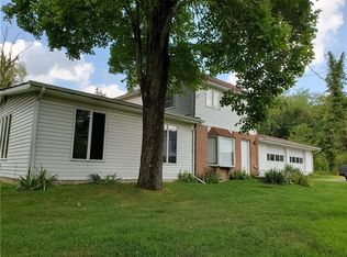 Amelia St, Latrobe, PA 15650