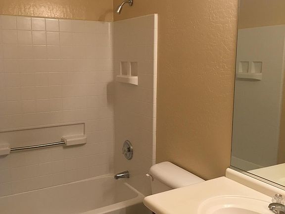 4th image of 14999 N 137th Ln