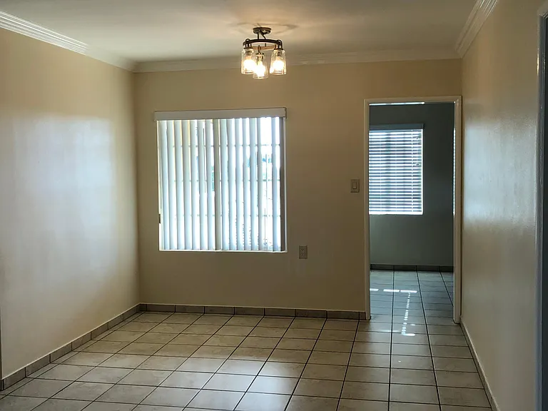 2502 W Via Corona #1/2 — Photo 18