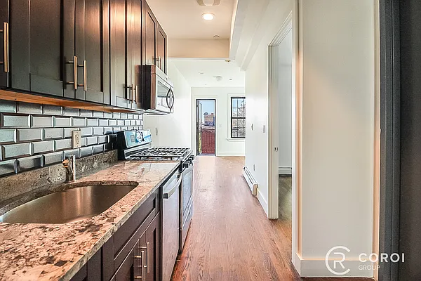 Rented by Coroi Corp | media 5