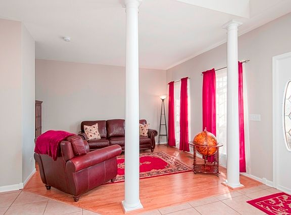 3rd image of 22534 Reserve Cir