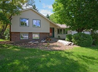 6780 Chaparral Ln, Chanhassen, MN 55317