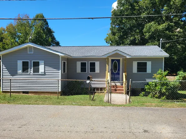 103 White St, Fort Valley, GA 31030