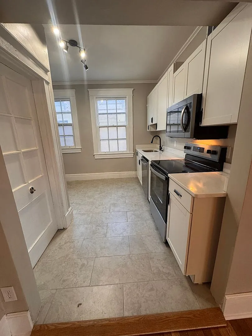 The Caswell Apartments — Photo 4