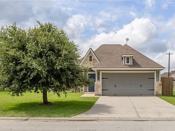 2nd image of 2031 Positano Loop