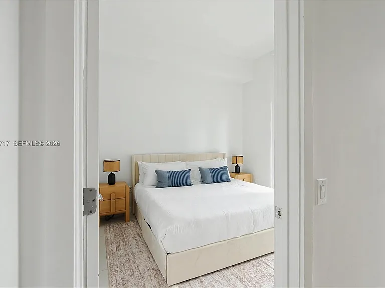 501 NE 31st St #302 — Photo 19