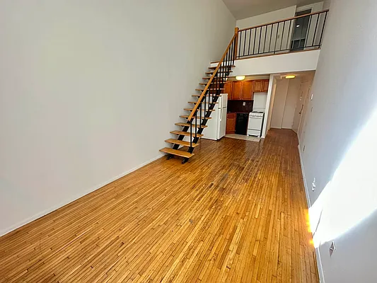 Rented by J PRESTON AND ASSOCIATES INC | media 17