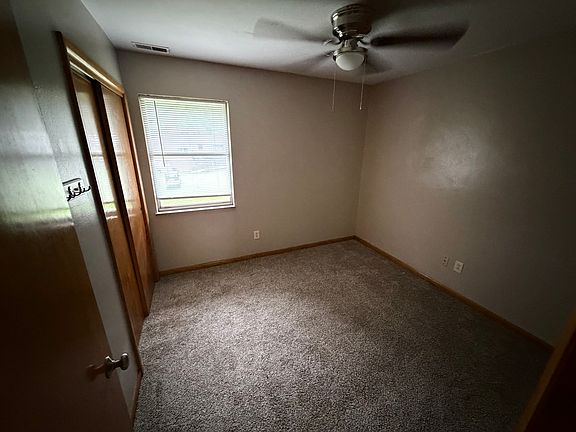 5th image of 1805 Pinewood Dr #1/2
