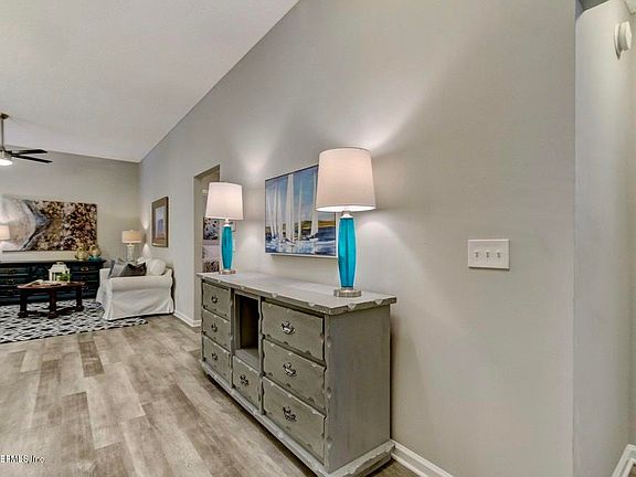 4th image of 12132 Silver Saddle Dr